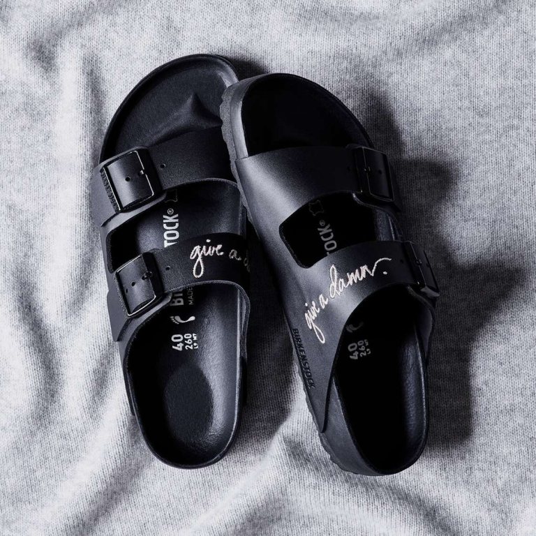 Black Birkenstock Arizona Leather Women's Two Strap Sandals | mT3oZRItWwT