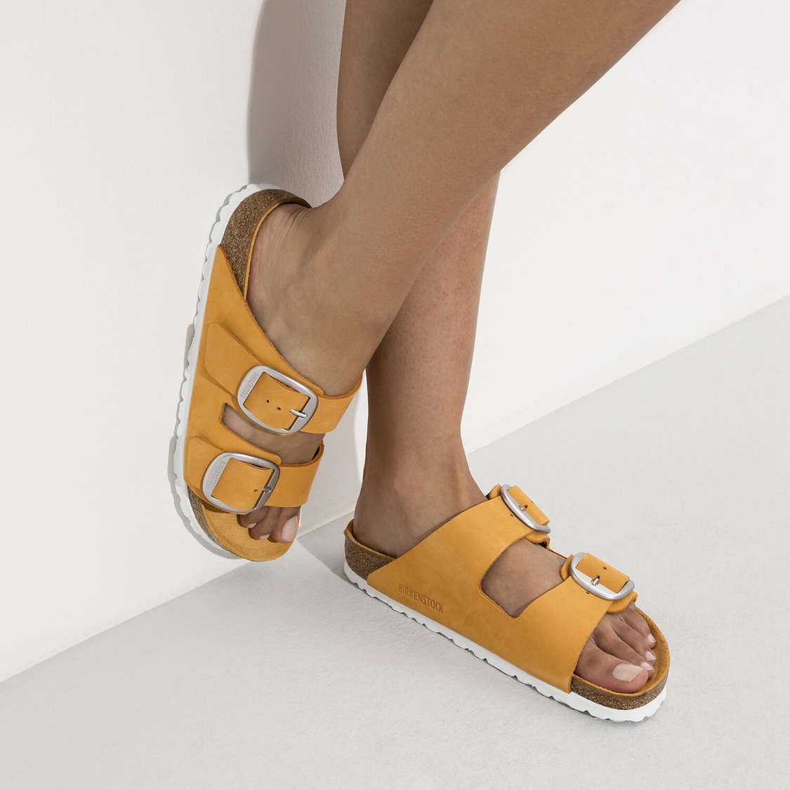 Apricot Birkenstock Arizona Big Buckle Nubuck Leather Women's Two Strap Sandals | zxQd8vzgHqZ