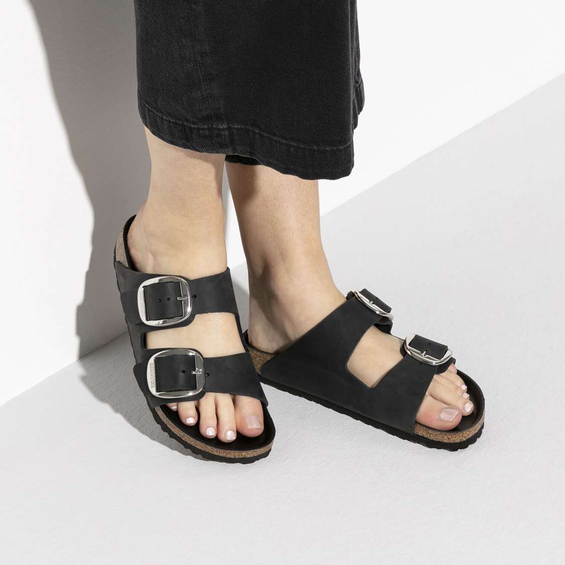 Black Birkenstock Arizona Big Buckle Oiled Leather Women's Two Strap Sandals | pL8P36Nmtgb