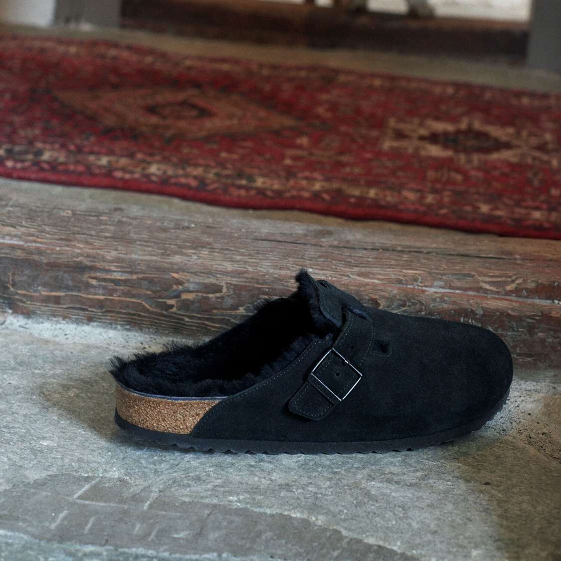 Black Birkenstock Boston Shearling Suede Leather Men's Clogs | gnJfNXUUHSc