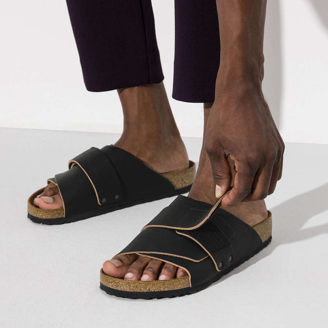 Black Birkenstock Kyoto Leather Men's One Strap Sandals | eQHvkoaoO6r