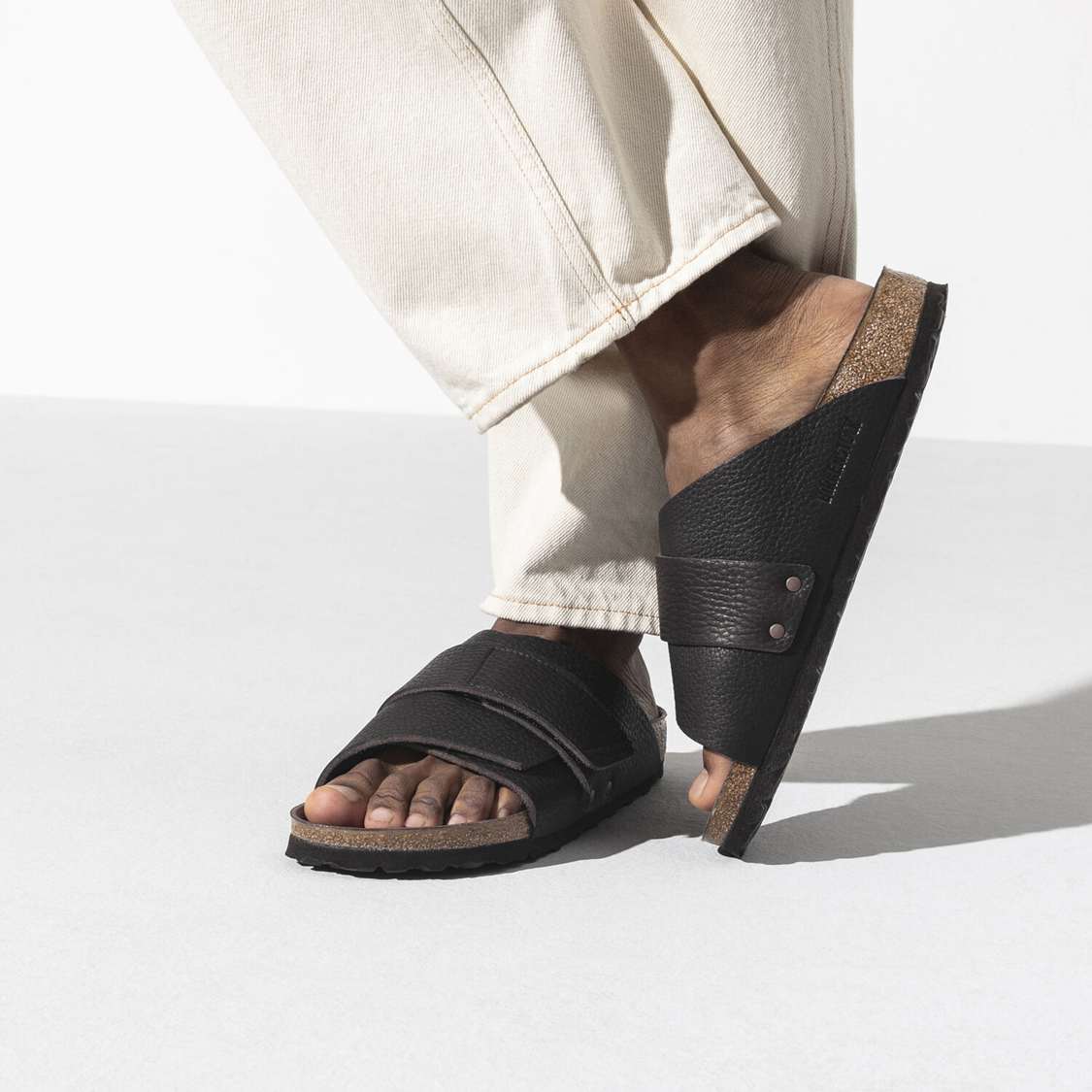 Black Birkenstock Kyoto Nubuck Leather Men's One Strap Sandals | WCxxMIBHWQs