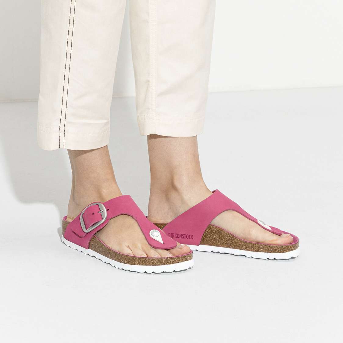 Fuchsia Birkenstock Gizeh Big Buckle Nubuck Leather Women's One Strap Sandals | 8fltBDBQJMH