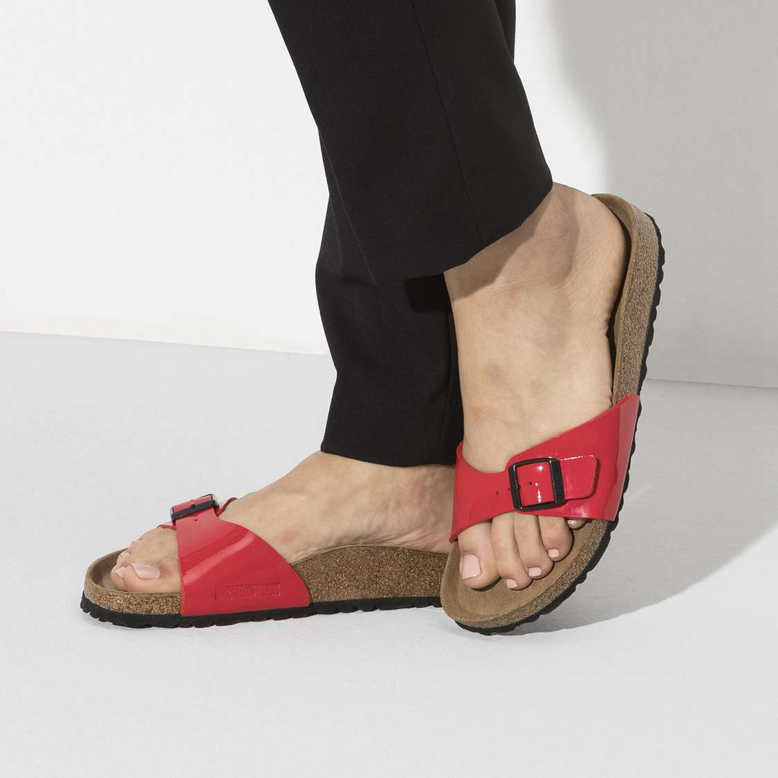 Pink Birkenstock Madrid Birko-Flor Patent Women's One Strap Sandals | SmTmNLhibBt